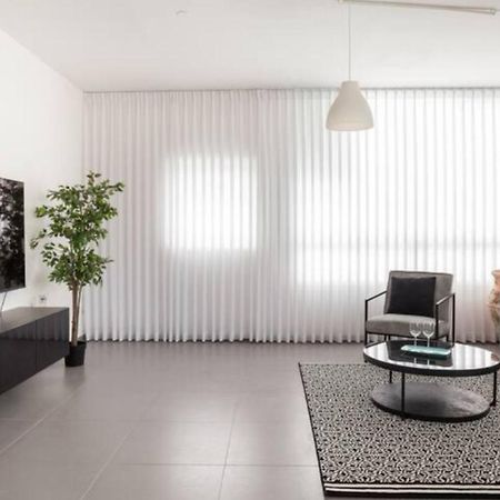 Oַ&O Group-Amazing Apt Bat-Yam 3 Min Walk To Beach Bat Yam Esterno foto