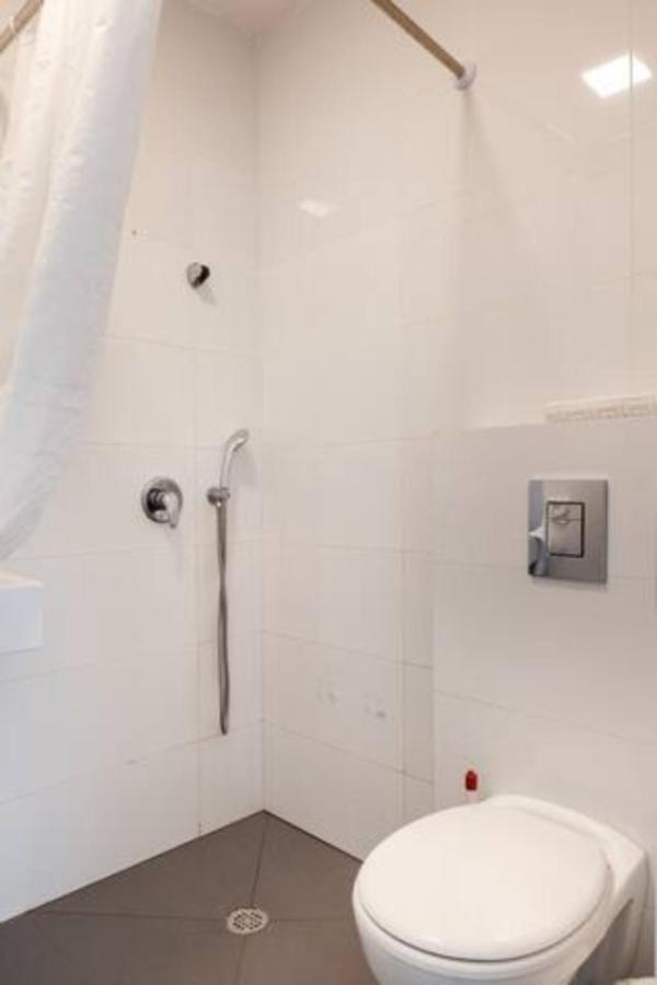 Oַ&O Group-Amazing Apt Bat-Yam 3 Min Walk To Beach Bat Yam Esterno foto